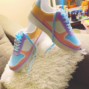 Customized low top ladies shoes, purple, pink,light blue and warm beige.